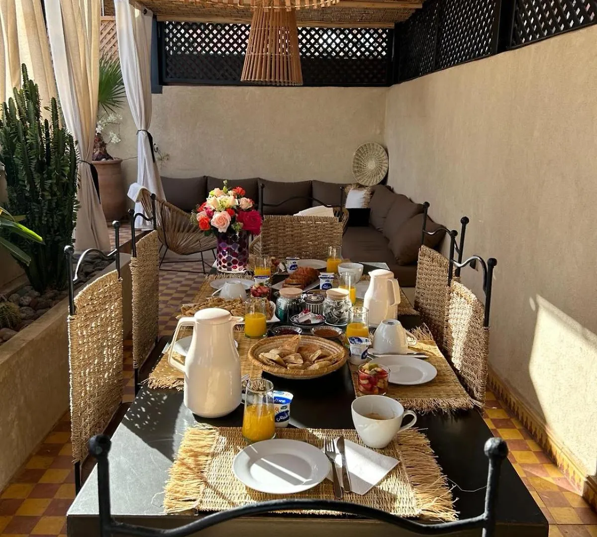 Riad Les Jardins De Kenza, Idealement Situe, 5 Minutes De La Place Jemaa El Fna Marrakesz 0*,